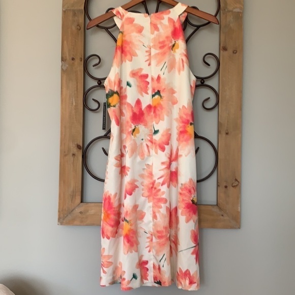 Donna Morgan floral dress - Picture 4 of 6